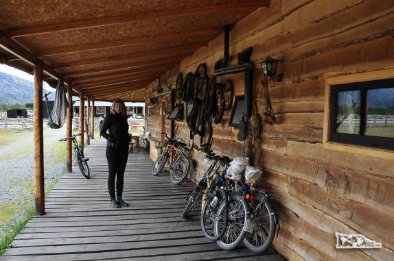 Nosso albergue em Villa O'Higgins, também muito frequentado por ciclistas que viajam pela Carretera Austral, no sul do Chile